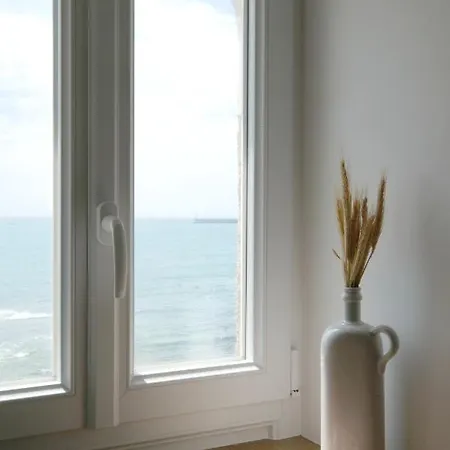 En Front De Avec Vue Imprenable Sur La Grande Des Sables D'olonne Διαμέρισμα *